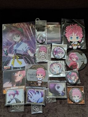 Hunter x Hunter HxH Anime/Manga Machi Keychain & Button NWOT Merchandise Bundle